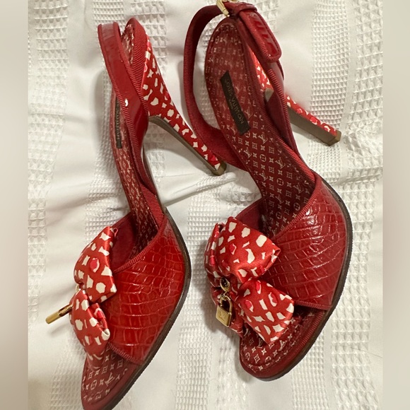 authentic Louis Vuitton heels sz 36 - Picture 3 of 5